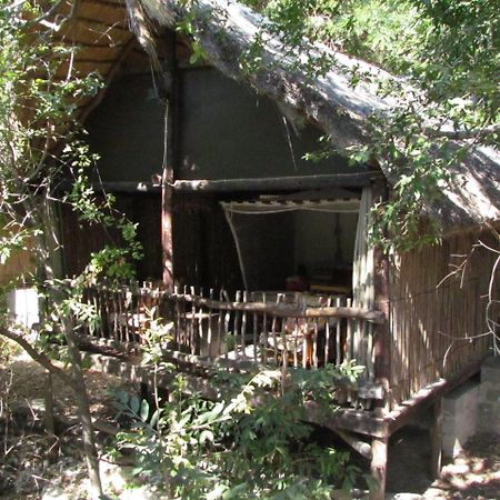 Caprivi Houseboat Safari Lodge Katima Mulilo ภายนอก รูปภาพ