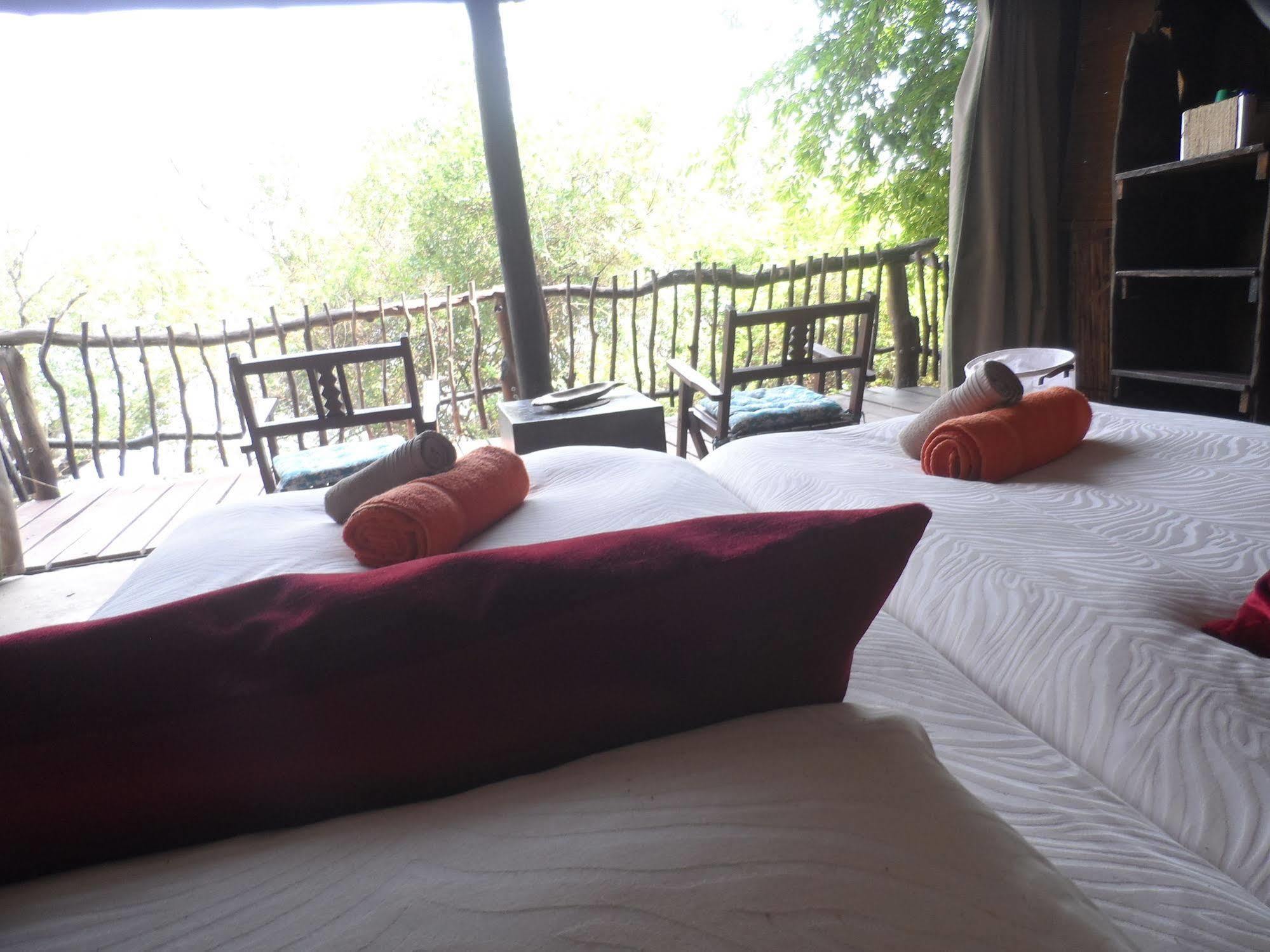Caprivi Houseboat Safari Lodge Katima Mulilo ภายนอก รูปภาพ