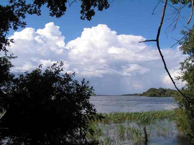 Caprivi Houseboat Safari Lodge Katima Mulilo ภายนอก รูปภาพ