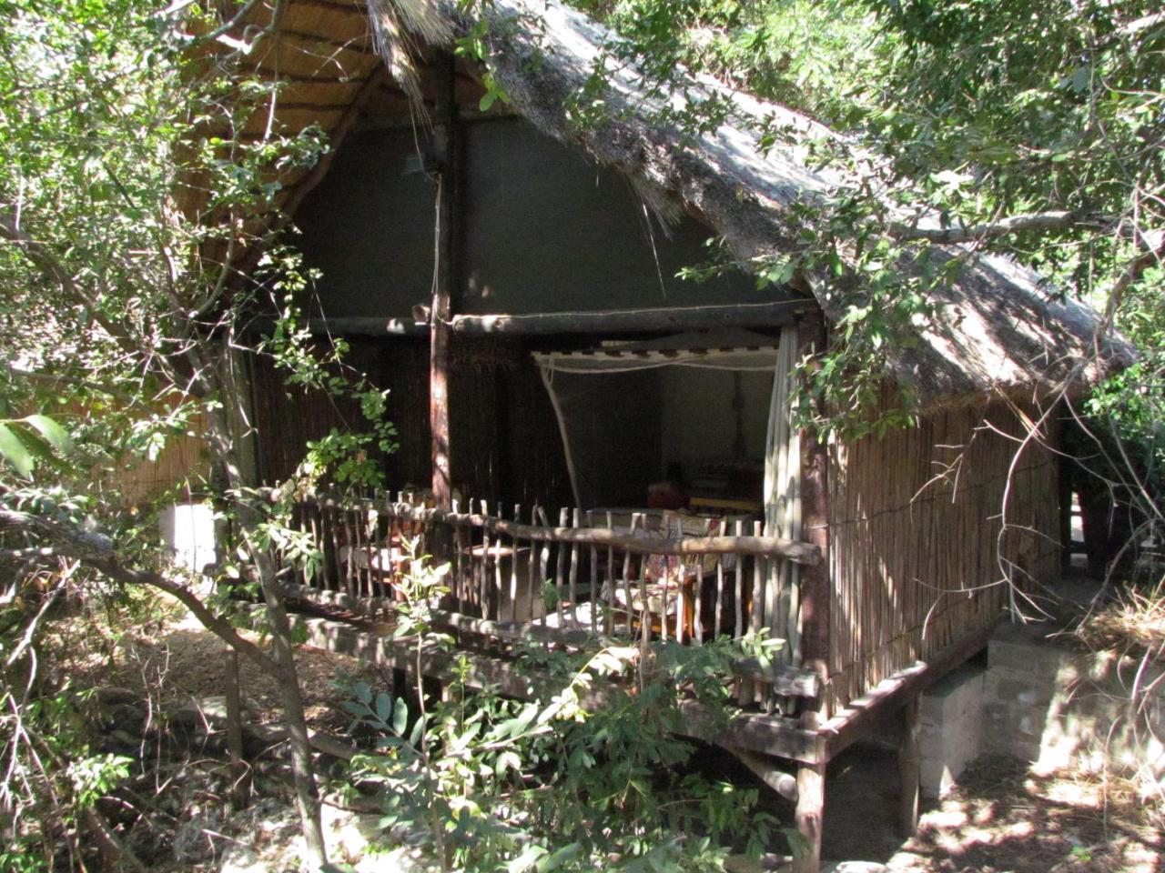 Caprivi Houseboat Safari Lodge Katima Mulilo ภายนอก รูปภาพ